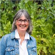 Qualified leadership and wellbeing coach working with adults